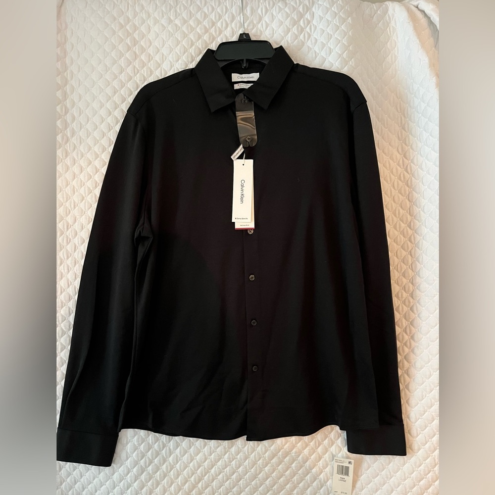 NEW WITH TAGS Men’s Calvin Klein Black Button Down Shirt
